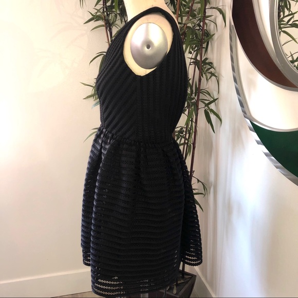 👗 NWT RED by Saks Fifth Avenue Black Dress Sz S - Picture 4 of 8